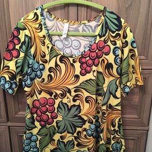 LuLaRoe Perfect T